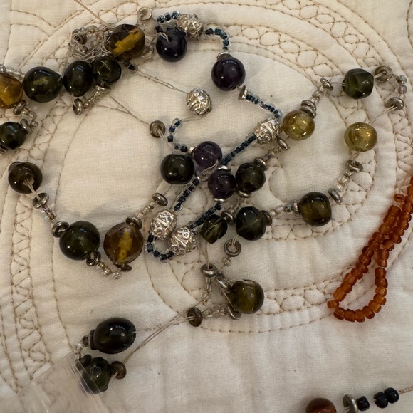 Craft Beads and Stretch Magic Cord for ten bracelets - Picture 3 of 10